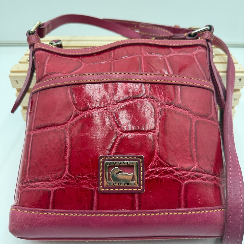 Womens Dooney & Bourke‎ Crossbody Bag Pink Croc Embossed Small Mini Leather